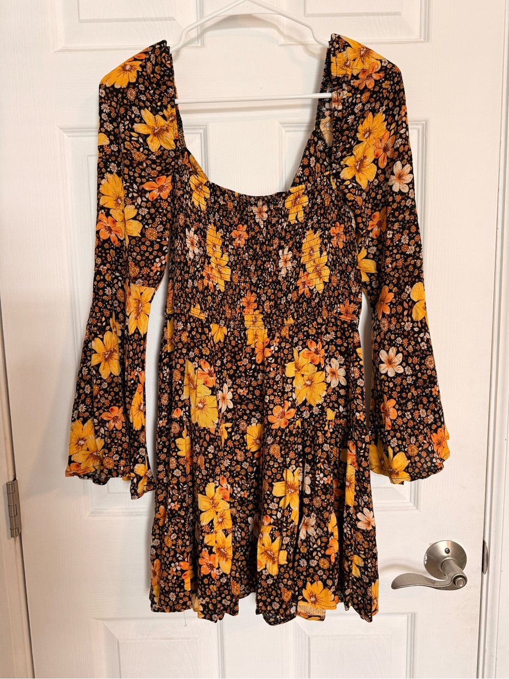 Francesca’s Collections Black Floral Cutout Mini Dress Bell Sleeves - Picture 8 of 9